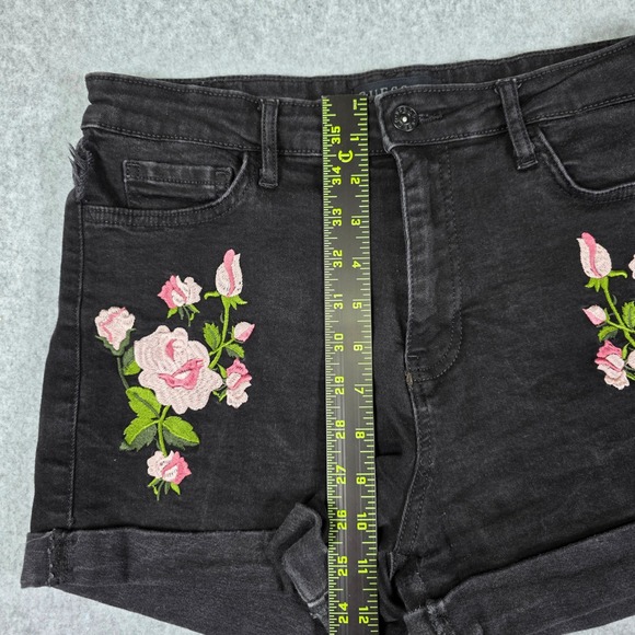 Guess Los Angeles Floral Embroidered Denim Jean Shorts Women's Size 28 Black‎ - Picture 13 of 15